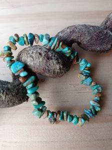 Turquoise Crystal Chip Bracelet